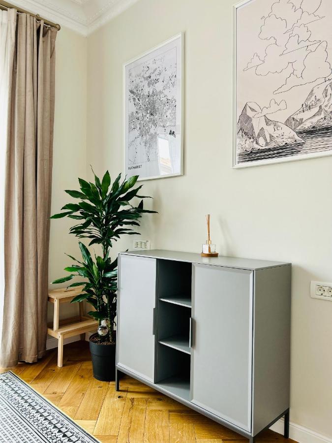 Ultracentral Lux Boutique 1Br Ap Near Subway Bucarest Exterior foto