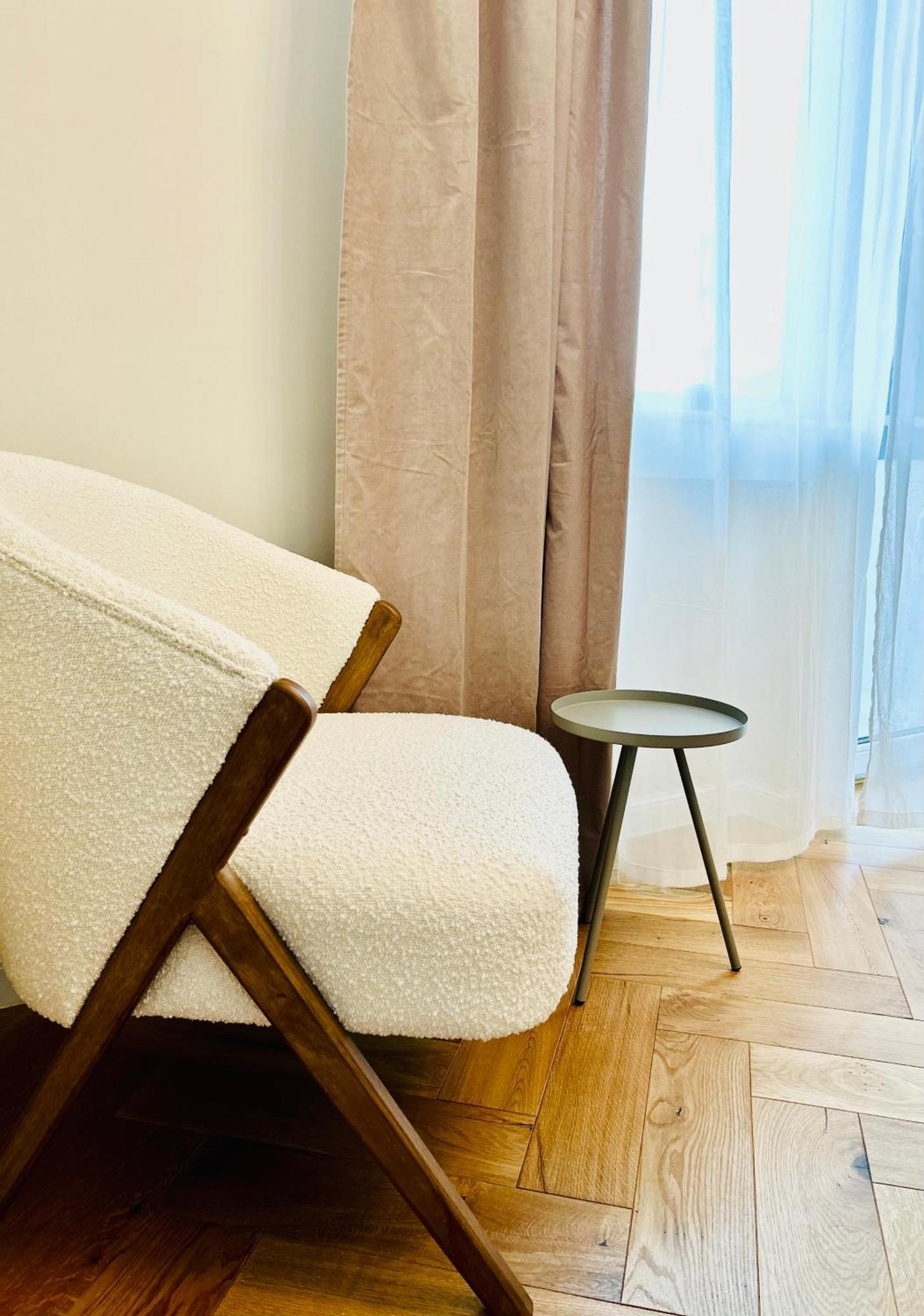 Ultracentral Lux Boutique 1Br Ap Near Subway Bucarest Exterior foto